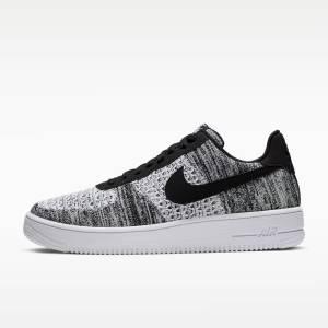 Nike Air Force 1 Flyknit 2.0 – Leichter Sneaker in Schwarz/Weiß